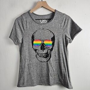 Gray Skull Graphic Tee with Rainbow Sunglasses - Women